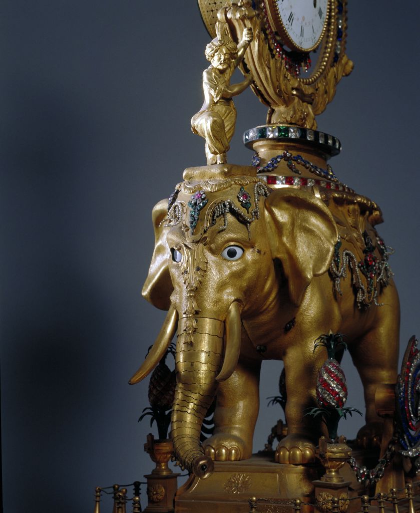 图片[2]-Gold-plated bronze elephant pipa pendulum clock-China Archive